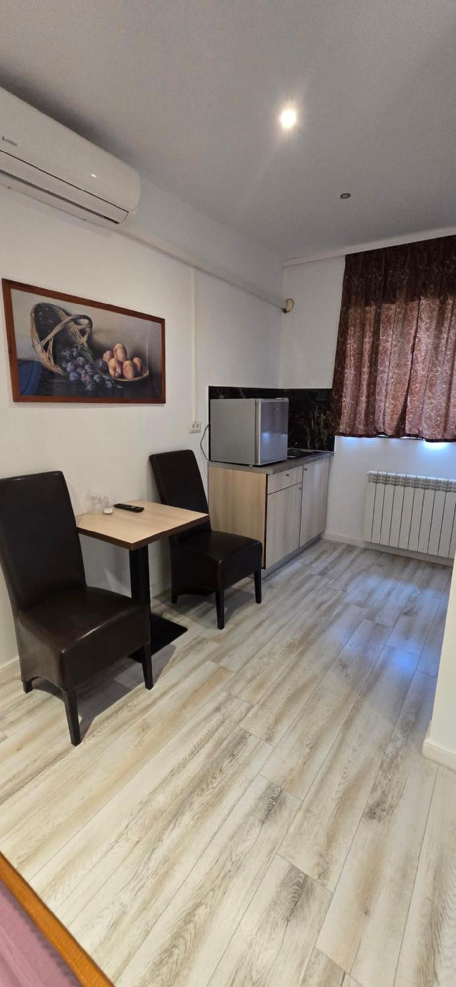 Wow Cazare Cîmpineanca Екстериор снимка